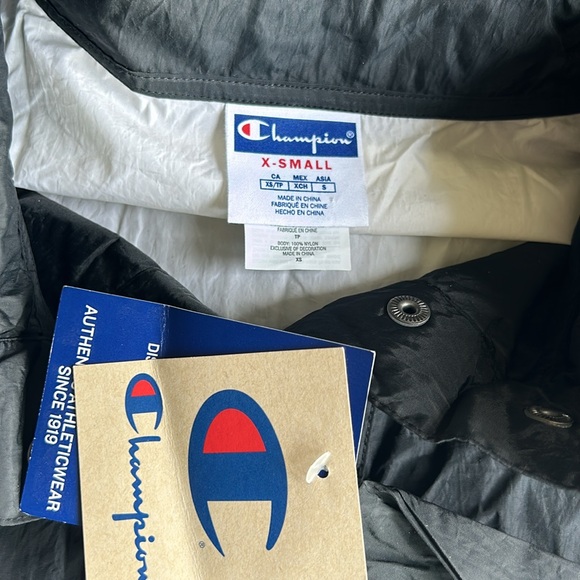 brand new champion windbreaker hoodie - Picture 2 of 3